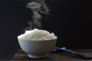 炊き立て　白米　ご飯　茶碗　箸